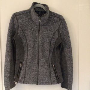 KUHL Woman’s wool blend,  zip up sweater jacket.  Size Medium.  Color Gray